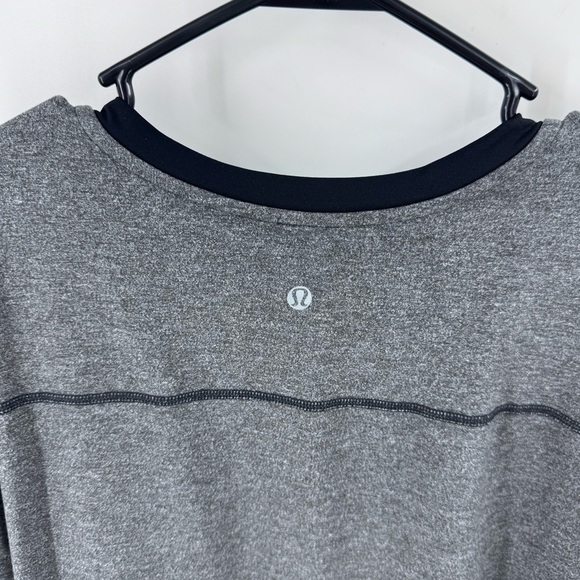 Lululemon Men's Gray Long Sleeve lightweight Sweatshirt - Picture 3 of 7